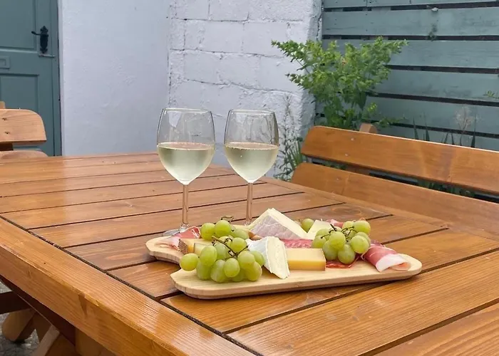 Ferienhaus An Teach Ban, Homely Townhouse *